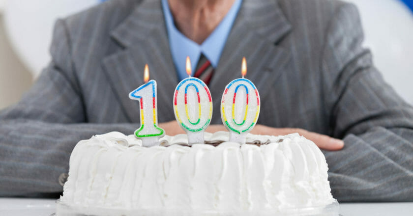 people who live to age 100